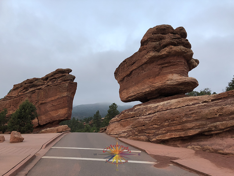 balancing rock colorado springs