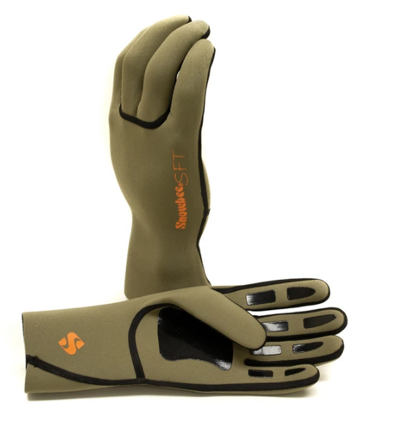 A dry day on the river this winter with SFT Neoprene Gloves
